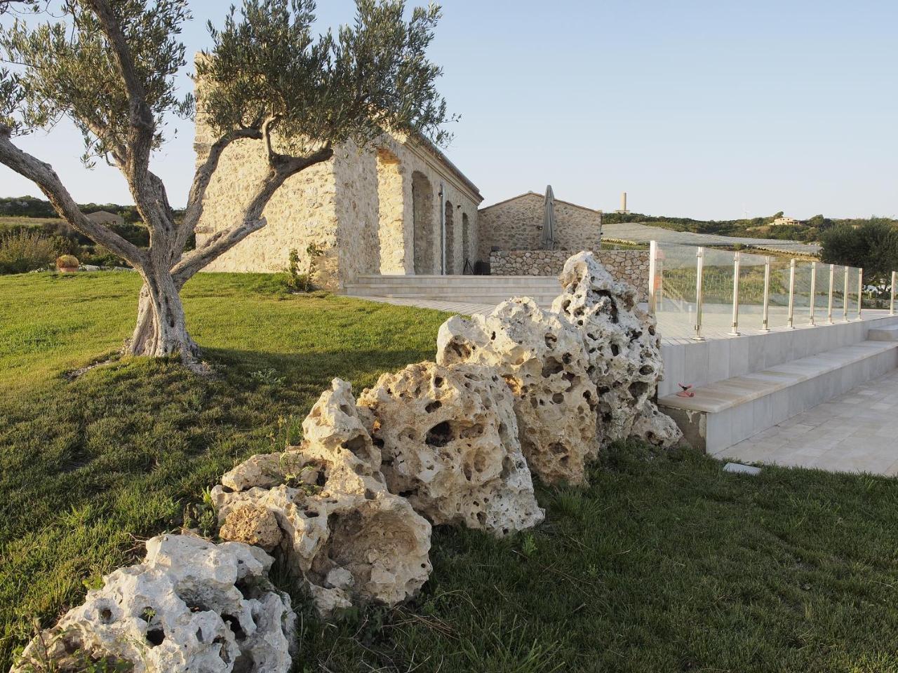 La Foresteria Di Golden Grapes Naro Exteriér fotografie