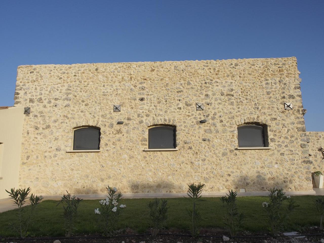 La Foresteria Di Golden Grapes Naro Exteriér fotografie